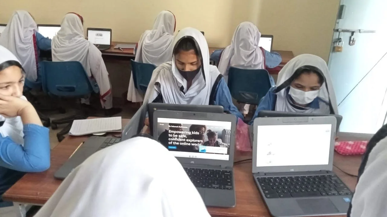 From a Rural Classroom to Coding: Aisha Hafeez's Digital Literacy Journey